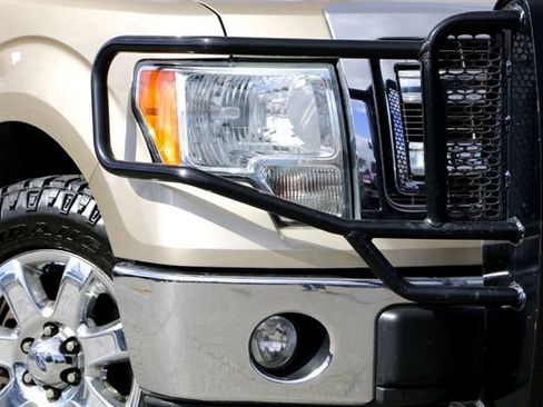 Used 2014 Ford F150 XLT w/ XLT Chrome Package image 3