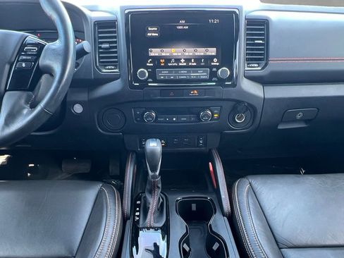 Used 2022 Nissan Titan PRO-4X w/ Pro-4x Convenience Package image 3