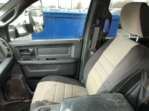 Used 2021 RAM 3500 Tradesman w/ Chrome Appearance Group image 22