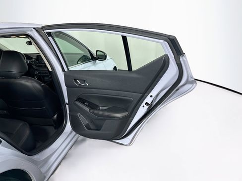 Used 2024 Nissan Altima 2.5 SR image 27