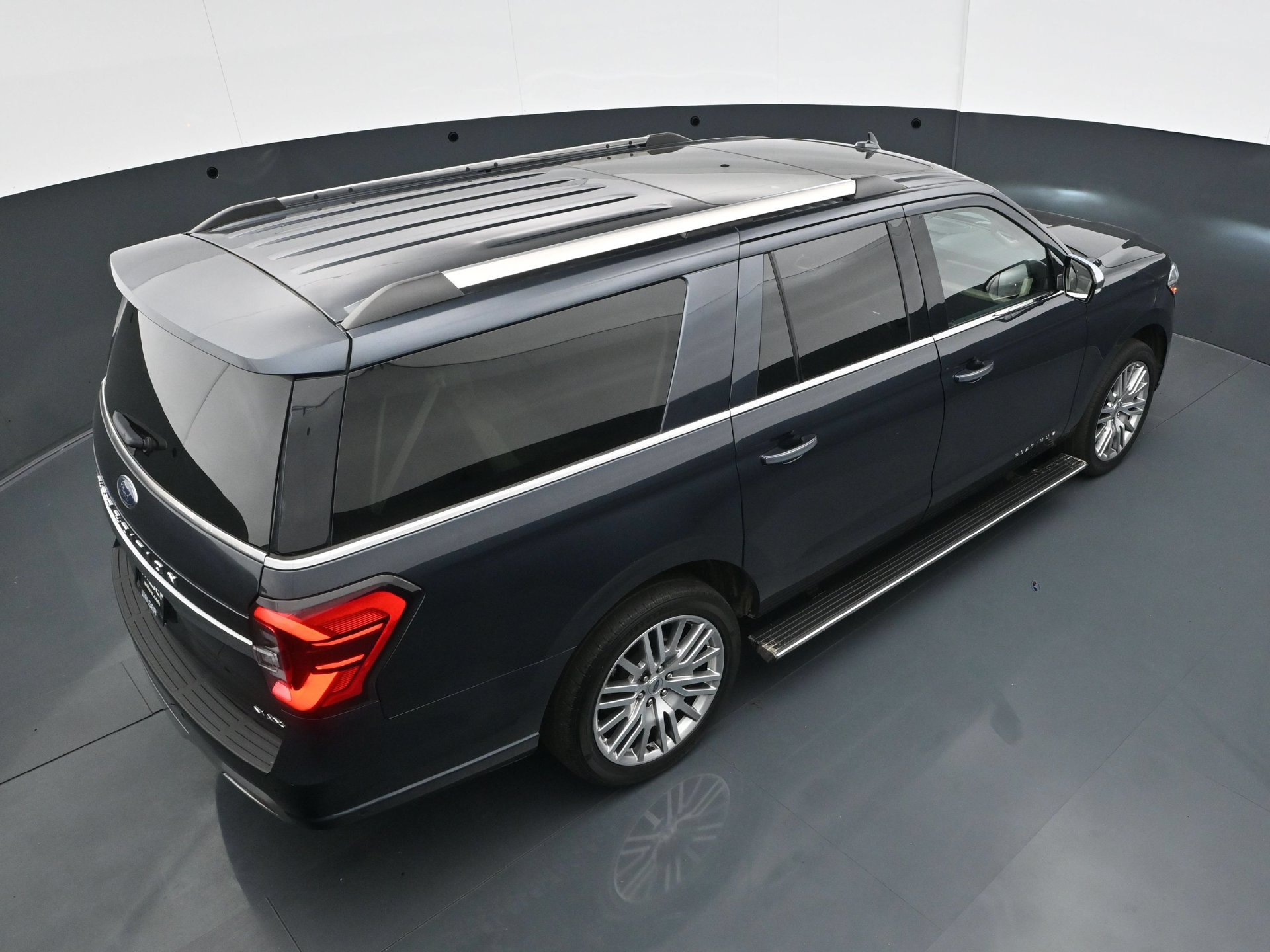 Used 2024 Ford Expedition Max Platinum AWD/4WD image 43