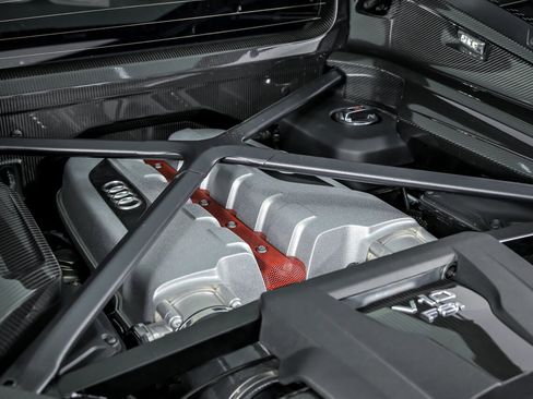 Used 2020 Audi R8 V10 image 16