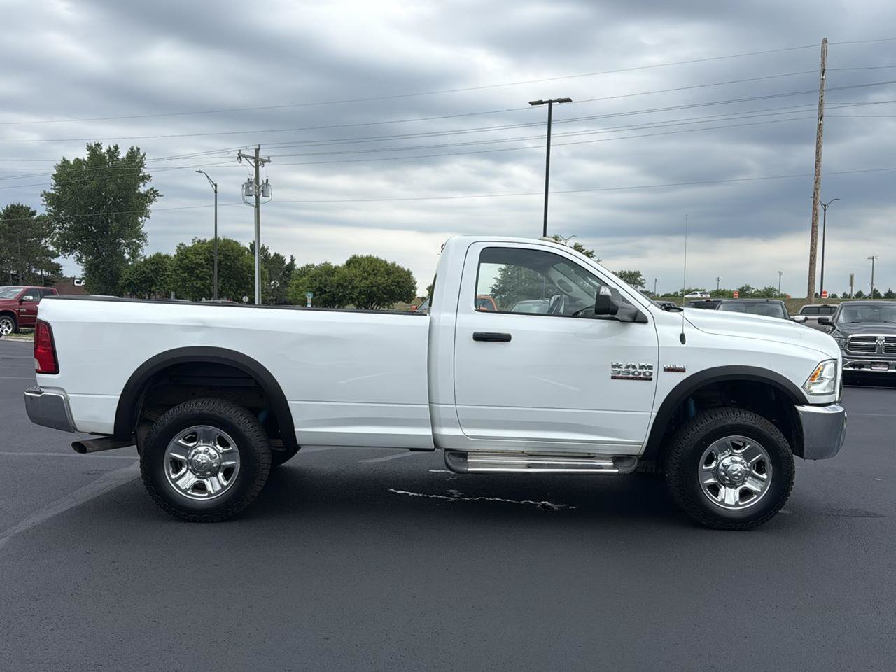 Used 2014 RAM 3500 Tradesman w/ Chrome Appearance Group AWD/4WD image 6