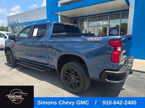 Used 2024 Chevrolet Silverado 1500 Custom Trail Boss AWD/4WD image 3