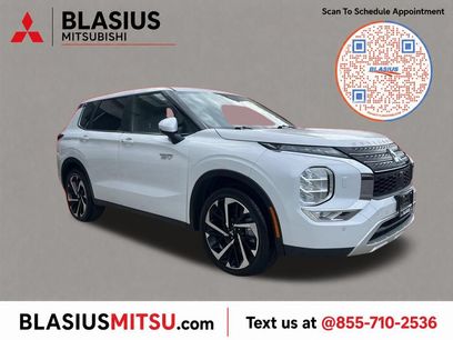 Used 2024 Mitsubishi Outlander 4WD Plug-In Hybrid