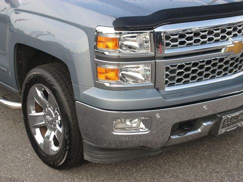 Used 2015 Chevrolet Silverado 1500 LTZ w/ LTZ Plus Package AWD/4WD image 8