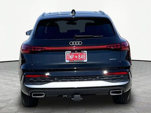 Used 2025 Audi Q5 Premium w/ Convenience Package AWD/4WD image 4