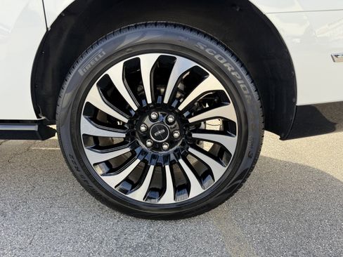 Certified 2022 Lincoln Navigator L Black Label image 11