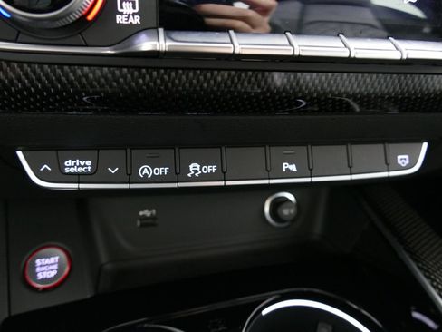 Used 2023 Audi S4 Premium Plus w/ Premium Plus Package AWD/4WD image 21
