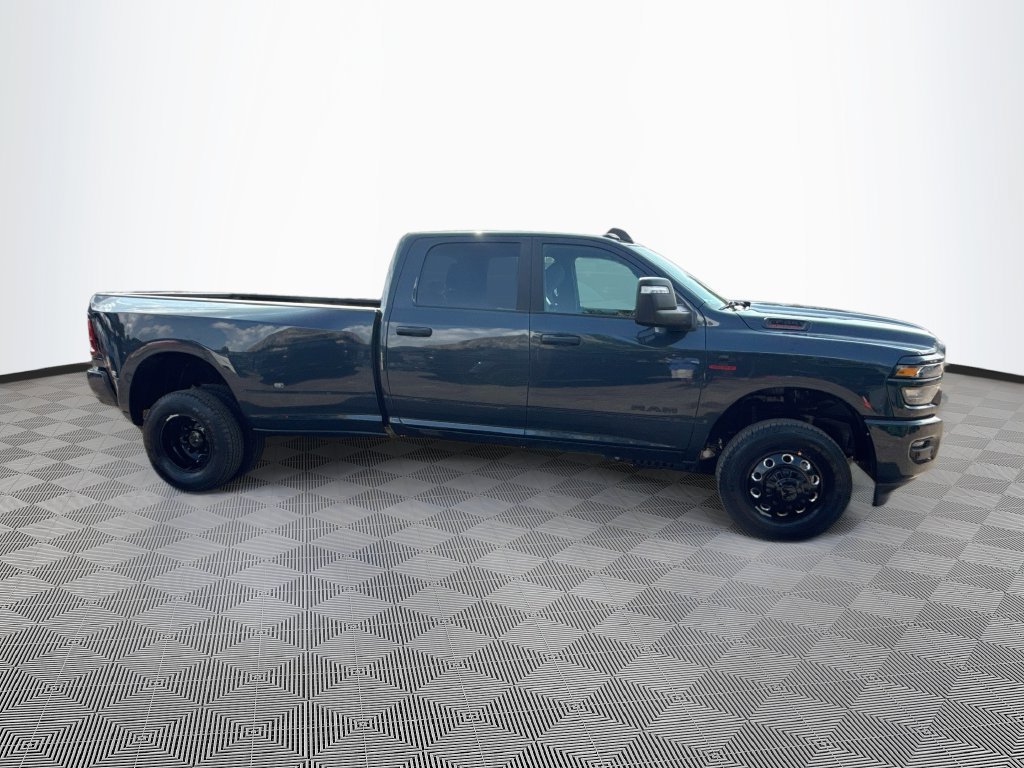 New 2027 RAM 3500 Big Horn AWD/4WD image 4