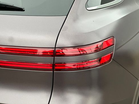 Used 2023 Genesis GV70 2.5T w/ Advanced Package image 29