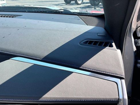 Certified 2024 Cadillac XT4 Sport image 17