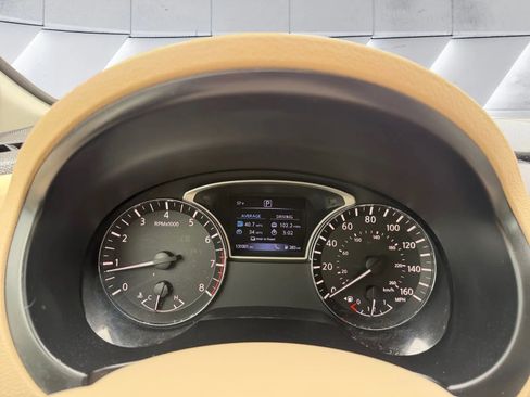 Used 2017 Nissan Altima 2.5 SL w/ Moonroof Package image 18