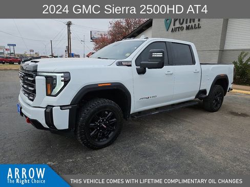 Used 2024 GMC Sierra 2500 AT4 w/ AT4 Preferred Package image 5