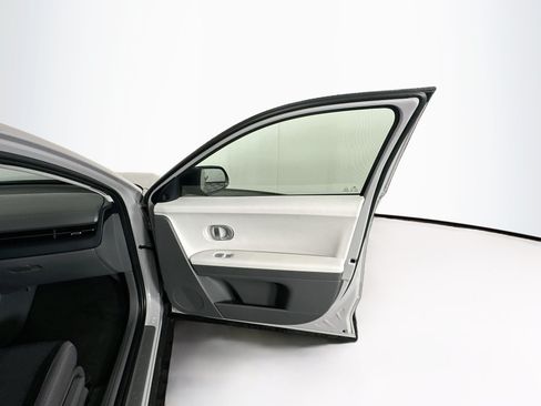 Used 2023 Hyundai Ioniq 5 SE RWD image 31