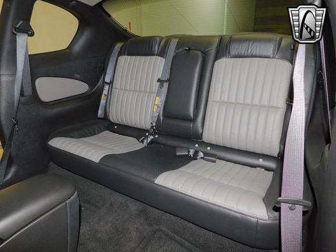 Used 2002 Chevrolet Monte Carlo SS w/ Pace Car Replica Pkg image 7