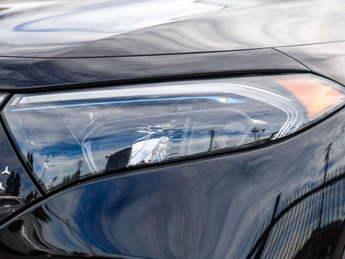 Used 2024 Mercedes-Benz EQB 300 4MATIC image 7