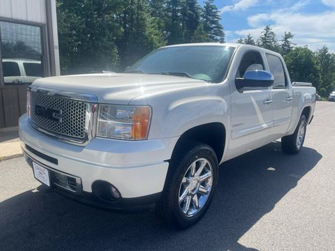 Used 2013 GMC Sierra 1500 Denali AWD/4WD image 1