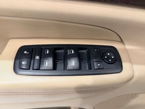 Used 2014 Jeep Grand Cherokee Laredo w/ Quick Order Package 23E AWD/4WD image 33
