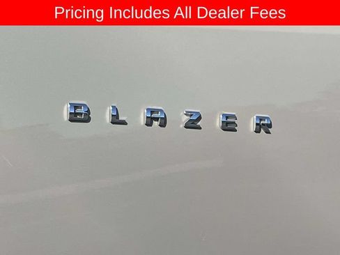 Used 2021 Chevrolet Blazer LT FWD image 11
