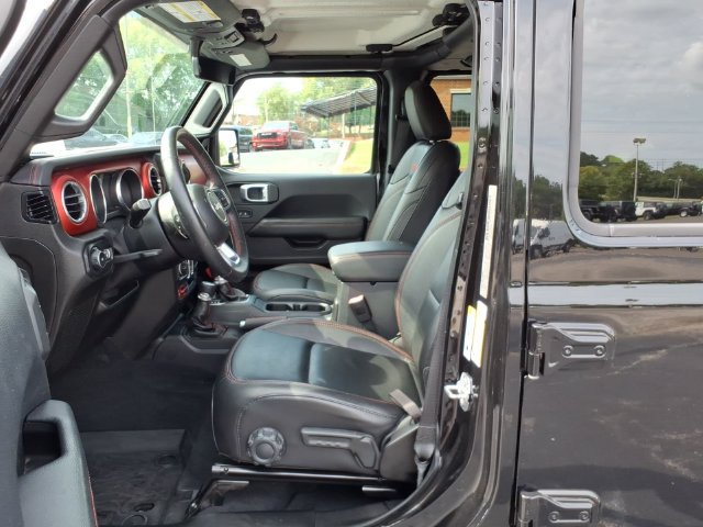 Used 2019 Jeep Wrangler Unlimited Rubicon AWD/4WD image 4
