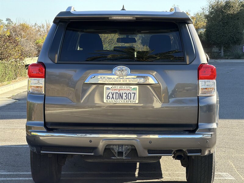 Used 2012 Toyota 4Runner SR5 w/ Convenience Pkg AWD/4WD image 6