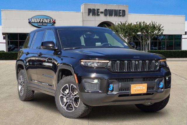 Used 2023 Jeep Grand Cherokee Trailhawk w/ Advanced Protech Group II AWD/4WD image 1