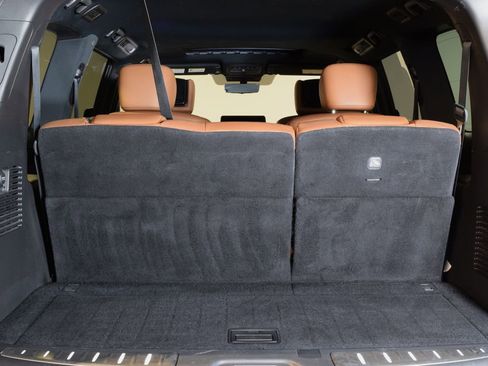 Used 2023 INFINITI QX80 Sensory w/ All-Season Package AWD/4WD image 33