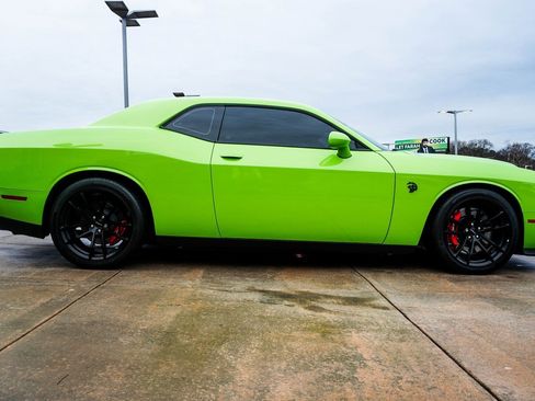 Used 2023 Dodge Challenger SRT Hellcat image 3