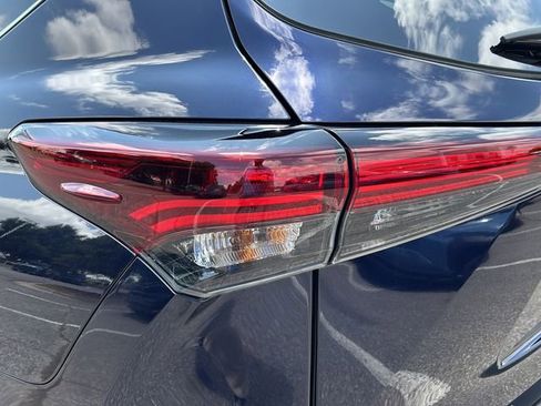 New 2026 Toyota Highlander Limited AWD/4WD image 28