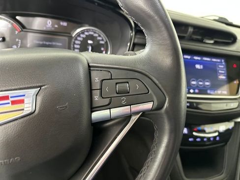 Used 2022 Cadillac XT6 Luxury image 16