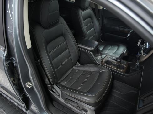 Used 2019 GMC Canyon Denali image 17