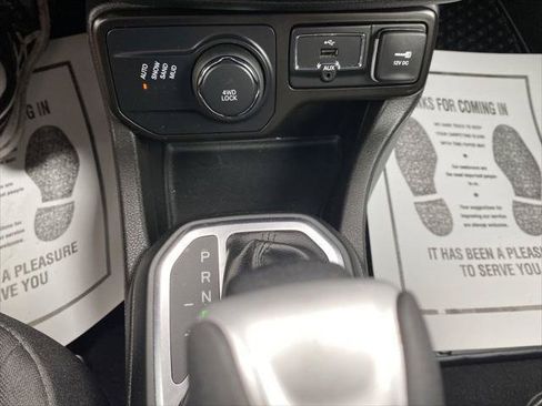 Certified 2021 Jeep Renegade Latitude w/ Luxury Group I AWD/4WD image 25