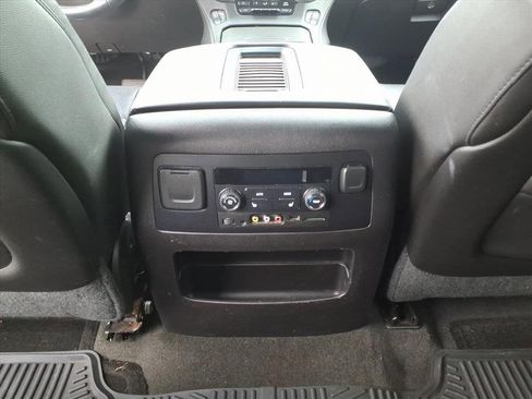 Used 2015 Chevrolet Tahoe LTZ image 8