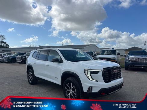 New 2026 GMC Acadia AT4 w/ Luxury Package AWD/4WD image 2