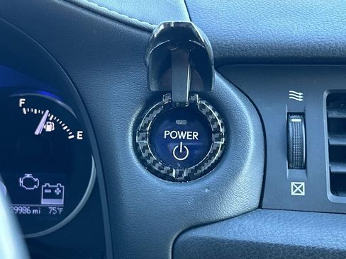 Used 2015 Lexus CT 200h w/ Seat Comfort Package FWD image 30