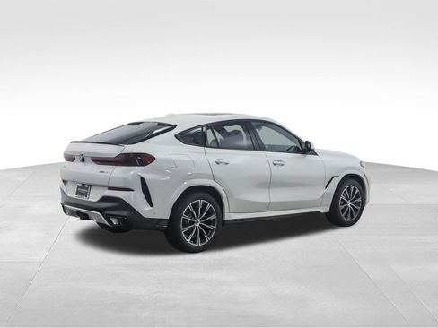 Used 2026 BMW X6 xDrive40i w/ Climate Comfort Package image 5