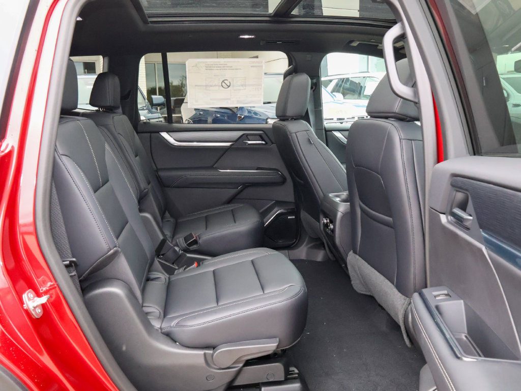 New 2027 GMC Acadia Elevation w/ Black Edition AWD/4WD image 38