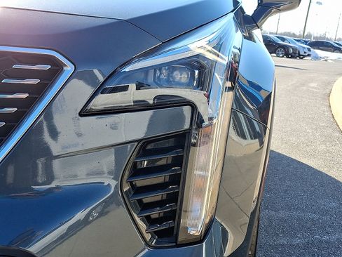 Used 2020 Cadillac XT4 Premium Luxury w/ Cold Weather Package image 10