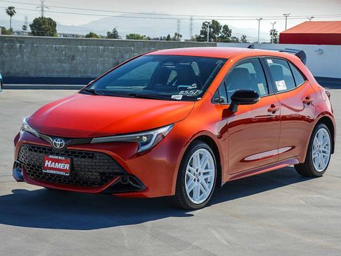 New 2026 Toyota Corolla SE FWD image 3