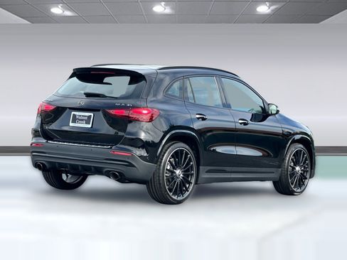New 2026 Mercedes-Benz GLA 35 AMG 4MATIC image 8