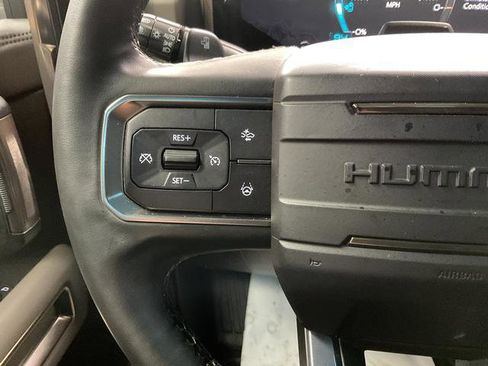 Used 2025 GMC Hummer EV 2X AWD/4WD image 18
