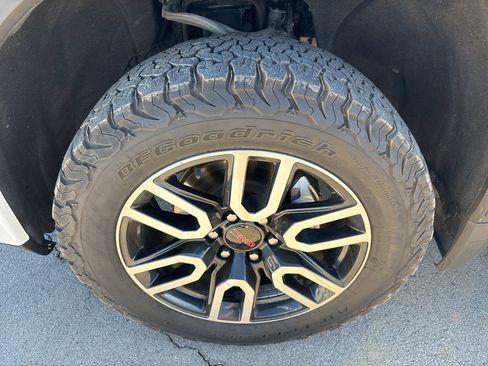 Used 2021 GMC Sierra 1500 AT4 image 13