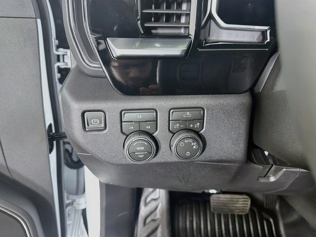 New 2026 Chevrolet Silverado 3500 LT AWD/4WD image 10