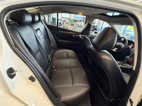 Used 2018 INFINITI Q50 Luxe AWD/4WD image 31