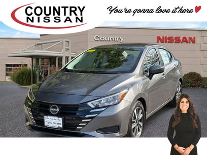 New 2025 Nissan Versa SV w/ Trunk Package