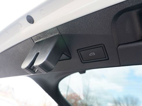 Used 2023 Volkswagen Arteon SEL Premium image 24