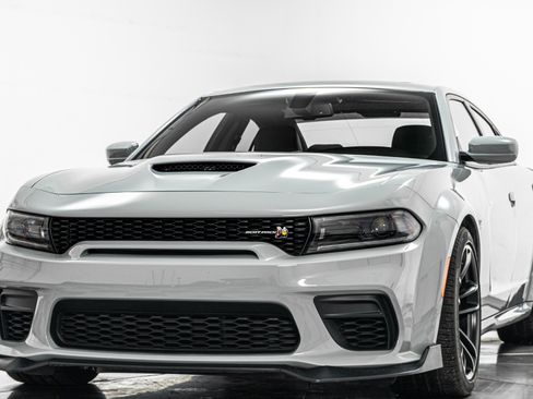 Used 2022 Dodge Charger Scat Pack image 5