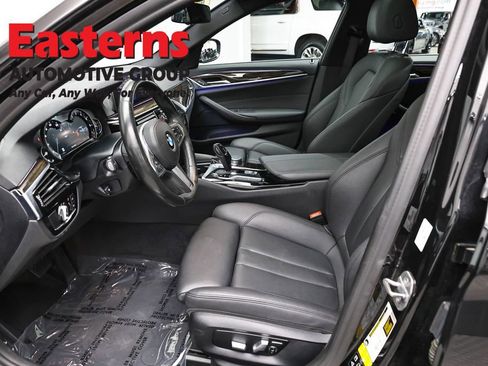 Used 2019 BMW 530i xDrive w/ Convenience Package AWD/4WD image 14