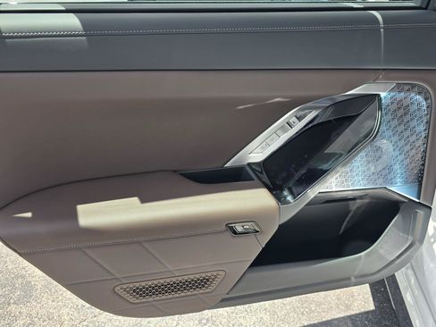 New 2026 BMW i7 eDrive50 w/ M Sport Package RWD image 9